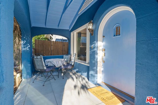 646 N Dillon Street, Los Angeles CA: https://media.crmls.org/mediaz/186270f3-709d-4fcc-9246-6e61e4d33985.jpg