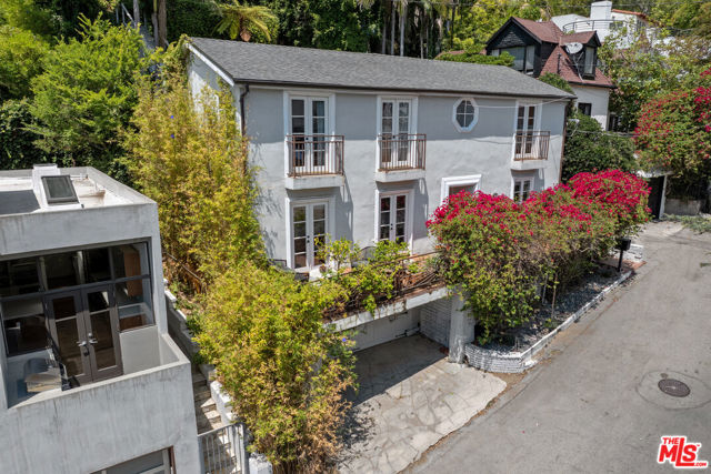 1531 Marmont Avenue, Los Angeles CA: https://media.crmls.org/mediaz/1862d0fc-416d-48e6-80eb-fb51703a89cc.jpg