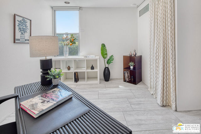 70120 Frank Sinatra Drive, Rancho Mirage CA: https://media.crmls.org/mediaz/18633353-e82e-401a-9f5d-273a829e1c4b.jpg