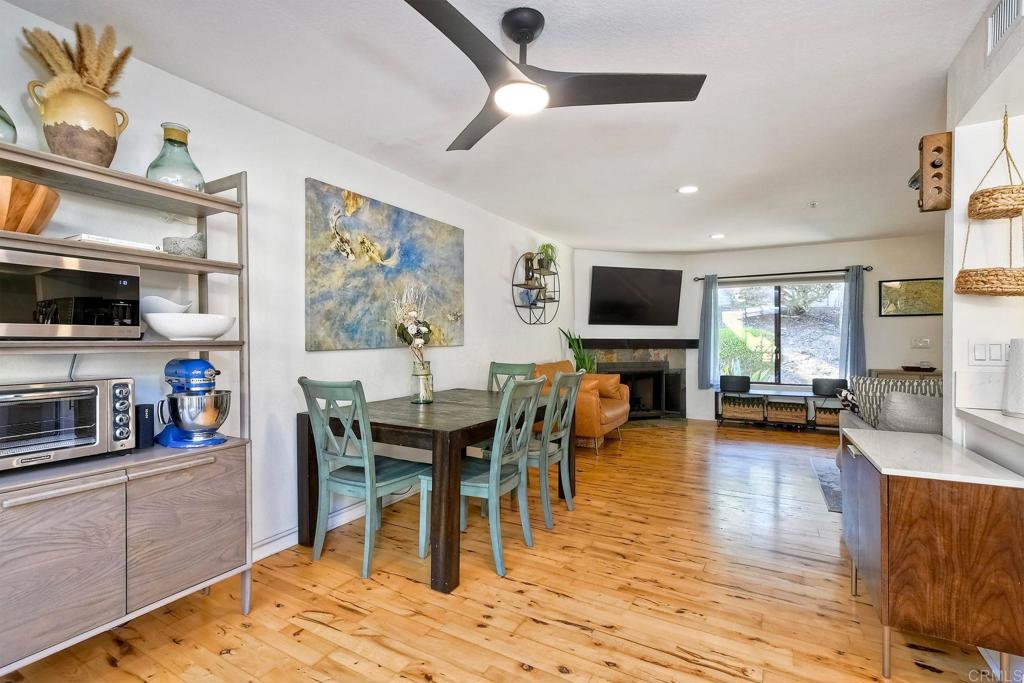 1680 N Coast Highway 101 27