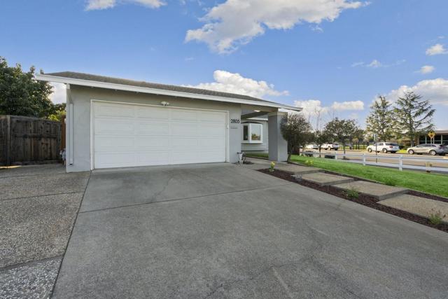2805 Gazelle Drive, Campbell CA: https://media.crmls.org/mediaz/18667648-d75d-4f7f-b429-fe46e9b6c937.jpg