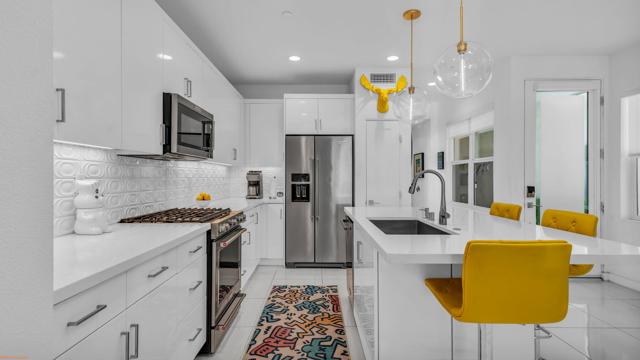 2732 Sunrise Sonata Lane, Palm Springs, CA 92262