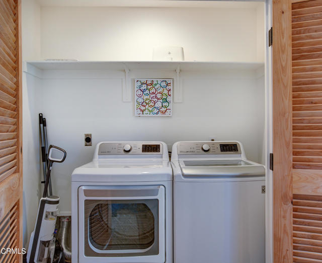 9925 Mesquite Avenue, Desert Hot Springs CA: https://media.crmls.org/mediaz/18678d7b-cfad-411b-aa89-ba8b84788c38.jpg