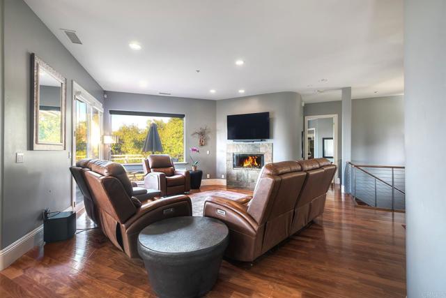 Detail Gallery Image 15 of 68 For 28521 Gladstone Ct, Escondido,  CA 92026 - 3 Beds | 3/1 Baths