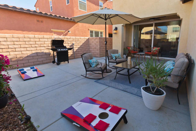 462 Via De La Paz, Palm Desert CA: https://media.crmls.org/mediaz/186807fe-d237-4fce-8a20-77ecd3359354.jpg