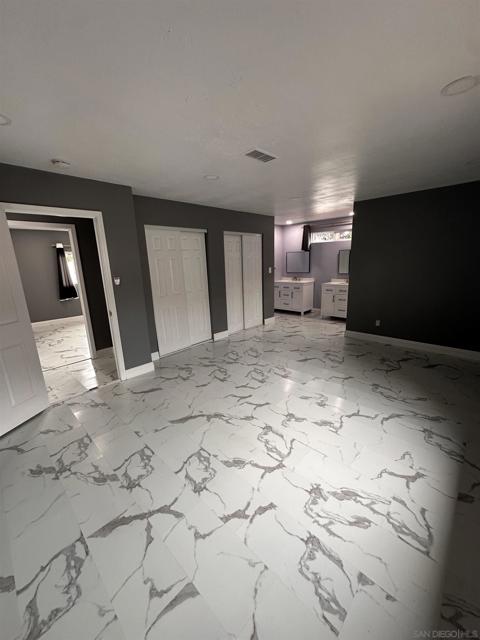 736 Jewell Drive, San Diego CA: https://media.crmls.org/mediaz/186821af-96e8-494b-acfa-f02fad2b2da3.jpg