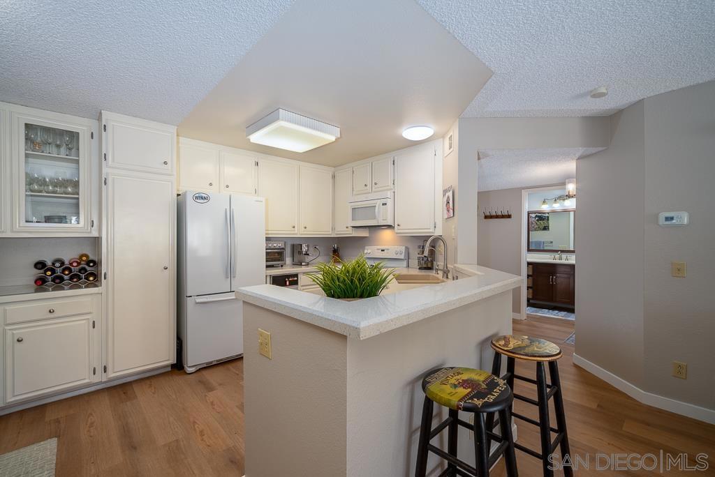 17617 Pomerado Rd - photo 9