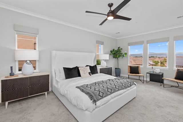 13403 Hudson Ln, San Diego CA: https://media.crmls.org/mediaz/18695be5-7d80-4d99-8e54-79847d297d59.jpg