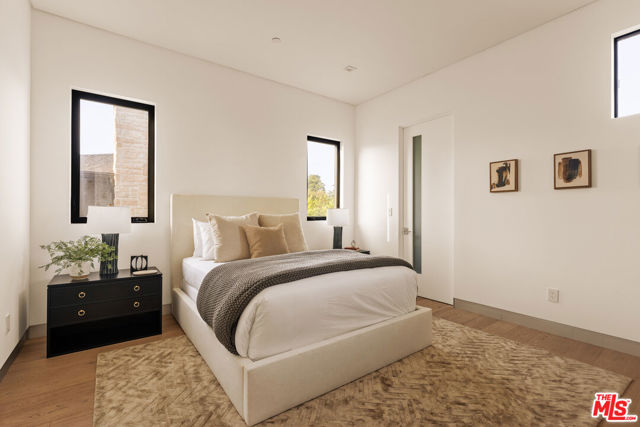 4445 Camellia Avenue, Studio City CA: https://media.crmls.org/mediaz/186a9d2c-4aa8-4ca6-b665-2171ff193880.jpg