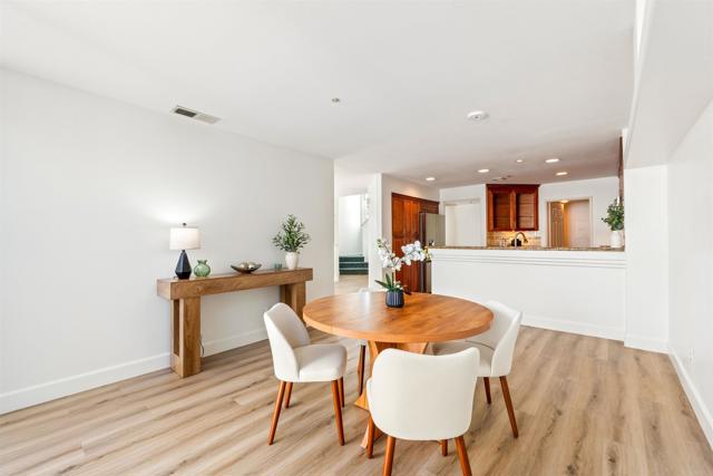 Detail Gallery Image 11 of 46 For 1831 Monserrat Way, Vista,  CA 92081 - 4 Beds | 2/1 Baths