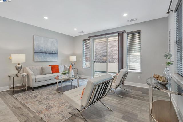 1380 Brookline Loop, Pleasanton CA: https://media.crmls.org/mediaz/186bc436-8218-407e-afd5-7d49ac8be2d5.jpg