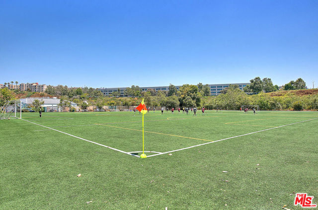 13020 Pacific, Playa Vista CA: https://media.crmls.org/mediaz/186c0bde-676f-4a46-8d2c-c35a9f90f0ed.jpg