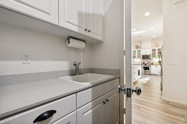 4017 Via Fragante, Palm Desert CA: https://media.crmls.org/mediaz/186c4669-ea33-4f37-a445-50bdb62864c7.jpg