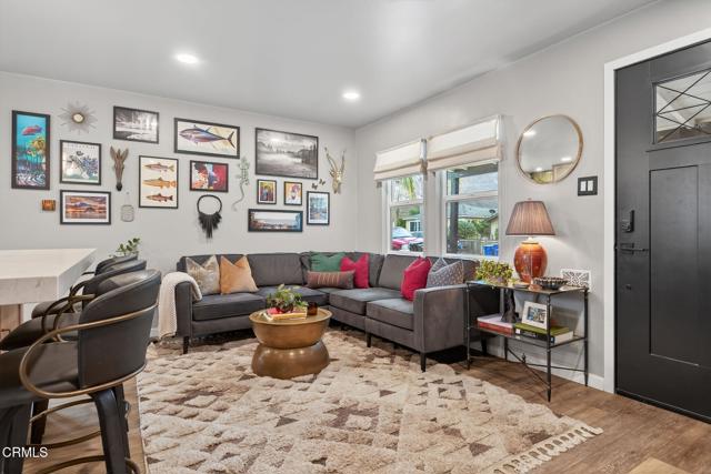 Detail Gallery Image 8 of 40 For 103 Comstock Dr, Ventura,  CA 93001 - 2 Beds | 1 Baths