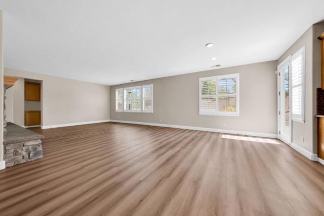 3099 Hastings Way, San Ramon CA: https://media.crmls.org/mediaz/186c51d1-e1b6-48ed-ada5-2a4549ffd891.jpg