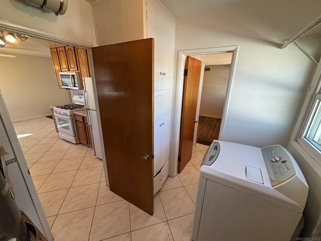 6369 Clara Lee Ave, San Diego CA: https://media.crmls.org/mediaz/186d0c98-b071-4c81-a835-230620c16c13.jpg