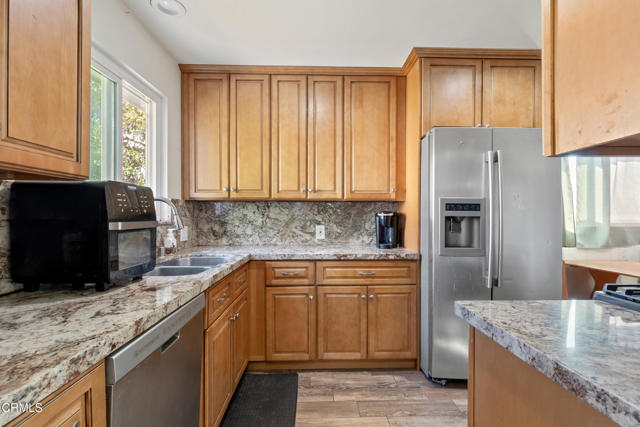 Detail Gallery Image 11 of 23 For 825 Teague Dr, Santa Paula,  CA 93060 - 3 Beds | 2 Baths