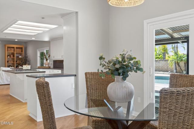 115 Cleveland Court, Ventura CA: https://media.crmls.org/mediaz/186eb6a3-23e6-4203-a2e4-8aa0d853301d.jpg
