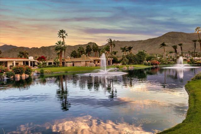2 Deerfield Court, Rancho Mirage CA: https://media.crmls.org/mediaz/186ee71f-7d11-4d7b-b81e-462094a03b12.jpg