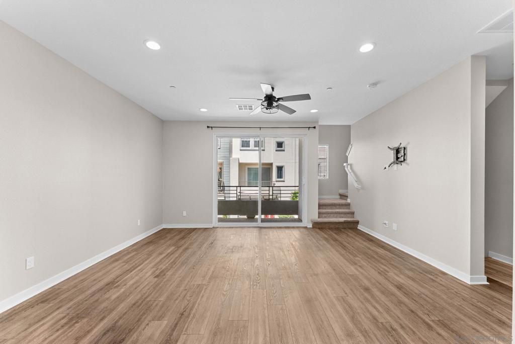 2580 Escondido Blvd - photo 8