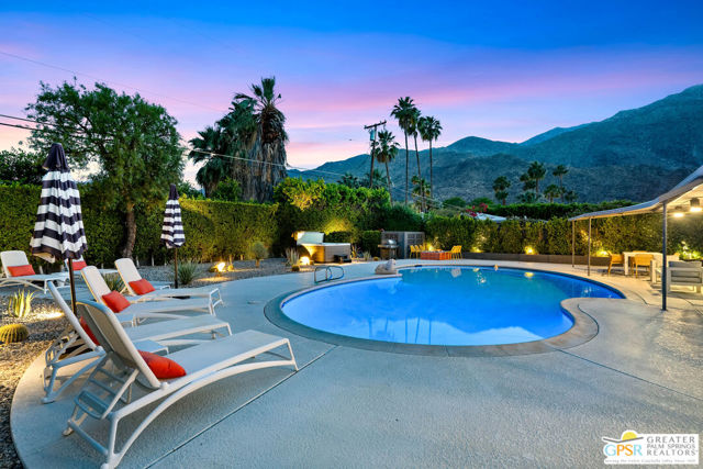 281 E Ocotillo Avenue, Palm Springs CA: https://media.crmls.org/mediaz/186fd9d7-24c9-425c-b92b-318bf24d760c.jpg