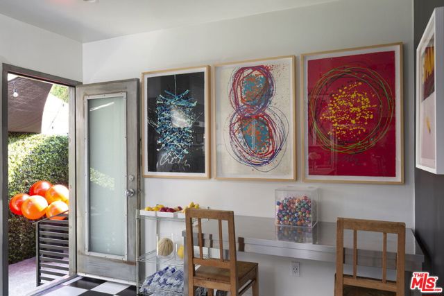 1259 S Bedford Drive, Los Angeles CA: https://media.crmls.org/mediaz/187054e8-4d40-4225-bd13-db260af19bd5.jpg