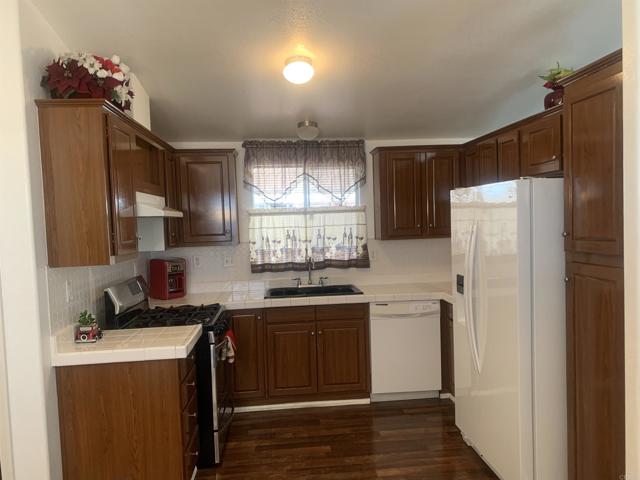 Detail Gallery Image 5 of 36 For 501 Anita St. Spc 16, Chula Vista,  CA 91911 - 2 Beds | 2 Baths