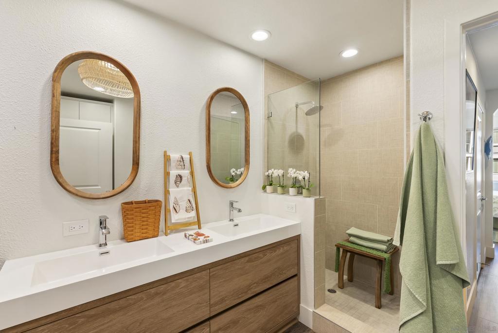 3275 5th Ave - photo 19
