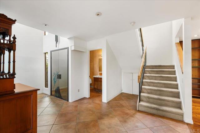 Detail Gallery Image 29 of 75 For 2871 Brant St, San Diego,  CA 92103 - 3 Beds | 3/1 Baths