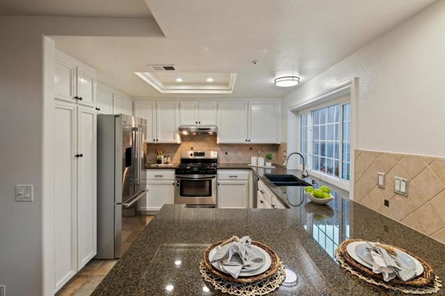 1614 Wesley Way, Vista CA: https://media.crmls.org/mediaz/18740017-a7f2-459c-811d-9adba7da9e43.jpg