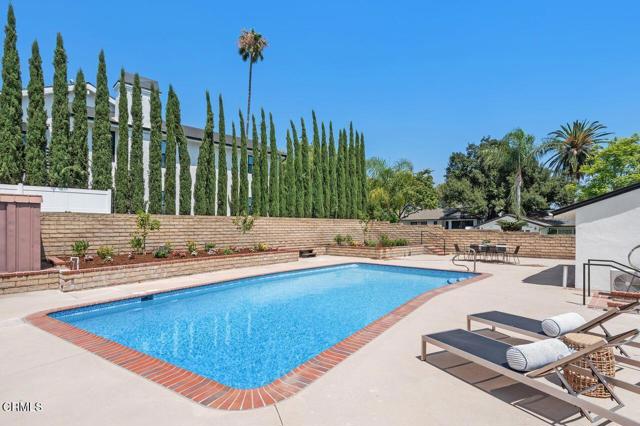 1105 Fairview Drive, La Canada Flintridge CA: https://media.crmls.org/mediaz/1874c633-9d43-492e-b778-7571e4e2fae6.jpg