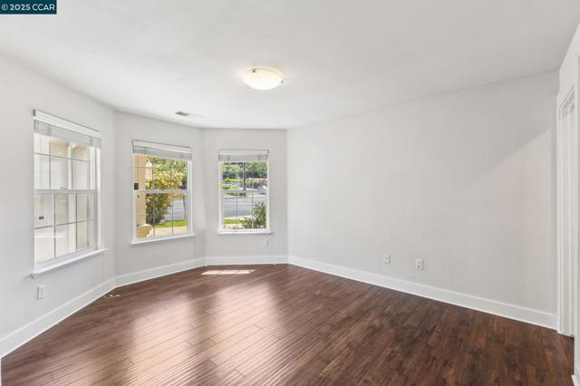 4280 Marietta Ct, Concord CA: https://media.crmls.org/mediaz/18757f7f-e75e-4dd6-9978-9603d1fcd216.jpg