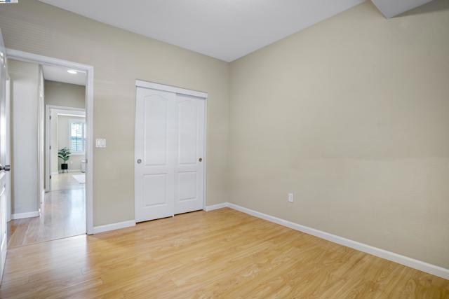 Image 21 of 26 For 2127 Payne Pl