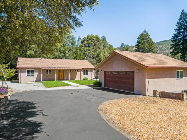 620 Ormsby Cutoff, Corralitos CA: https://media.crmls.org/mediaz/18767d25-da4a-4236-875d-257569f57fe7.jpg