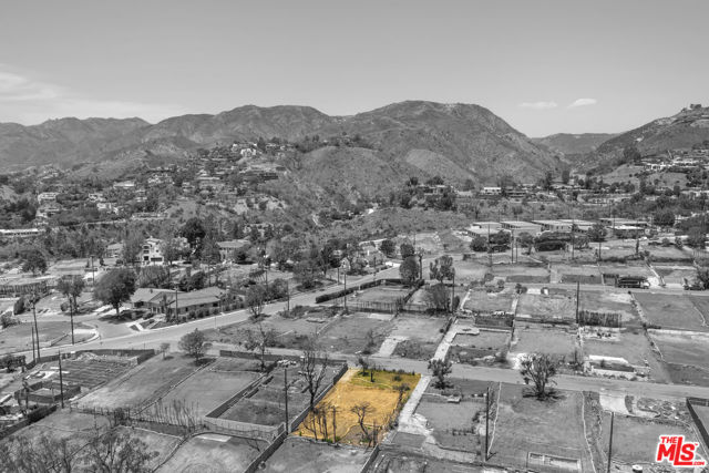 16942 Livorno Drive, Pacific Palisades CA: https://media.crmls.org/mediaz/1876ca44-5534-4bef-bdc4-bbecdf024b7d.jpg