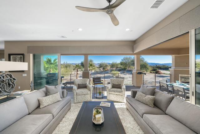 603 Retreat Circle, Palm Desert CA: https://media.crmls.org/mediaz/1876d066-b5a1-4aec-bb08-fa1fbd14a1c2.jpg