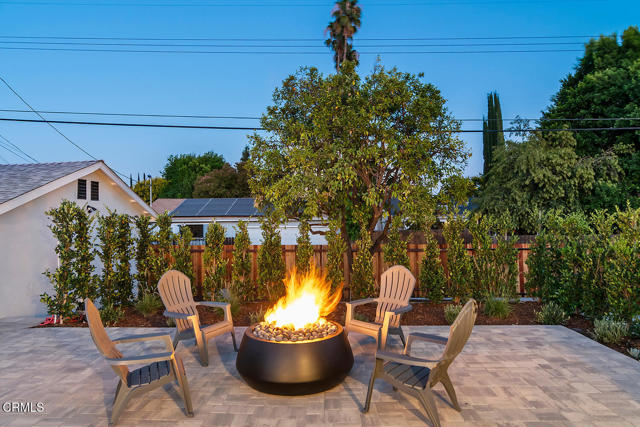 Detail Gallery Image 32 of 50 For 7932 Woodlake Ave, West Hills,  CA 91304 - 4 Beds | 3 Baths