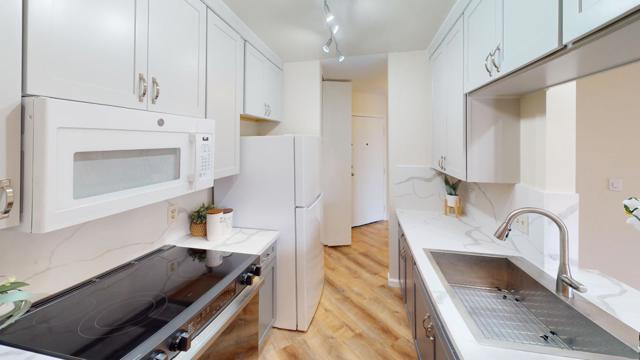 397 Imperial Way, Daly City CA: https://media.crmls.org/mediaz/1878a5ca-eb53-4bc6-b8b4-2f15e7002b58.jpg