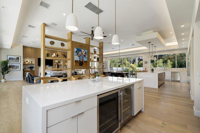 75690 Fairway Drive, Indian Wells CA: https://media.crmls.org/mediaz/1878ddec-b61e-49ae-9d2a-a28681204694.jpg