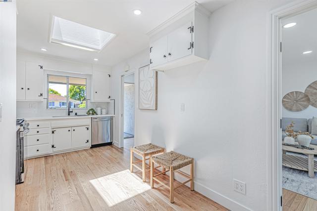 37972 Ballard Dr, Fremont CA: https://media.crmls.org/mediaz/187a0016-aa95-4f23-9598-28006d03bb01.jpg
