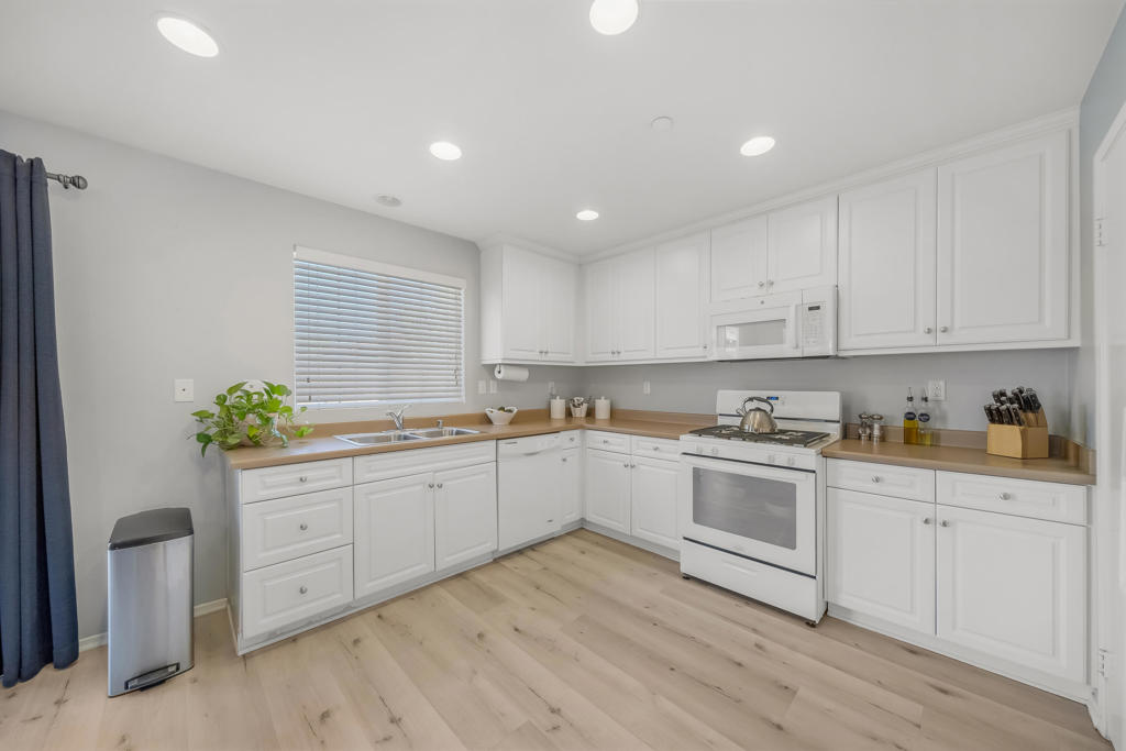 MLS #219136249DA image #12