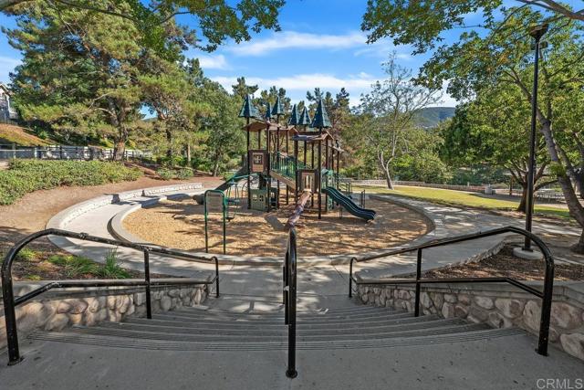712 Gemstone Drive, San Marcos CA: https://media.crmls.org/mediaz/187b6664-4013-4214-a4c1-2fa96fb2cba6.jpg