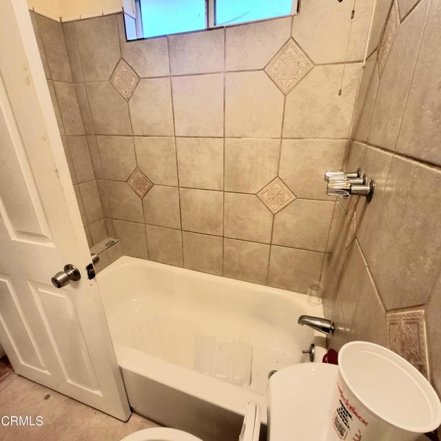 Detail Gallery Image 4 of 10 For 2627 Pomeroy Ave, Los Angeles,  CA 90033 - – Beds | – Baths