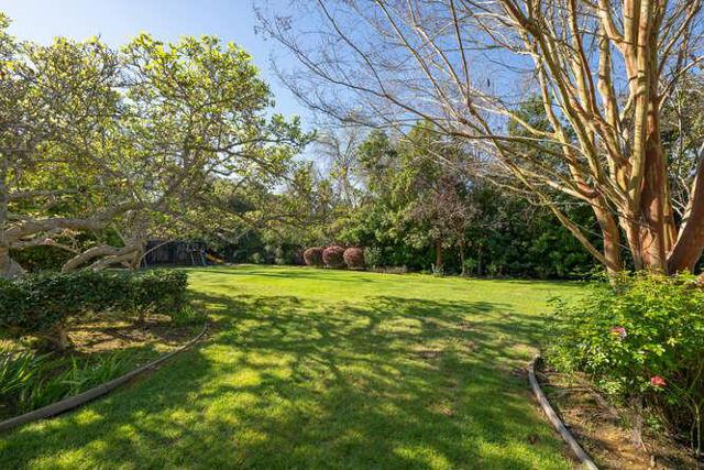 1 Adam Way, Atherton CA: https://media.crmls.org/mediaz/187b9c4c-f3c4-4249-8448-4a3e2a1fbb15.jpg