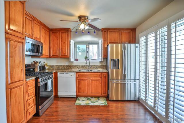 327 61st STREET, San Diego CA: https://media.crmls.org/mediaz/187bf5b2-eb2c-4c6d-886e-2afc340f778d.jpg