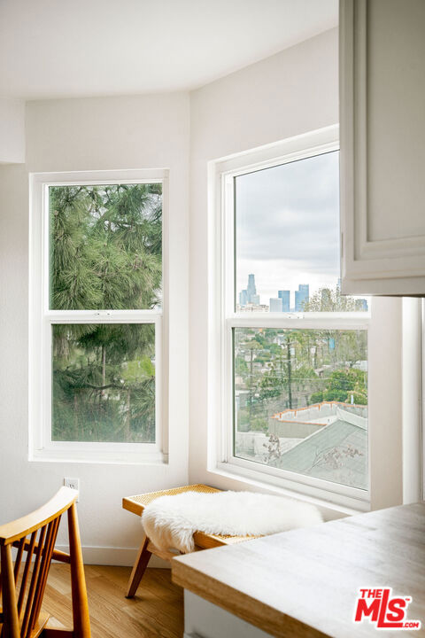 3375 Descanso Drive, Los Angeles CA: https://media.crmls.org/mediaz/187ce94c-e2f9-465c-8869-243d9b57bf7e.jpg