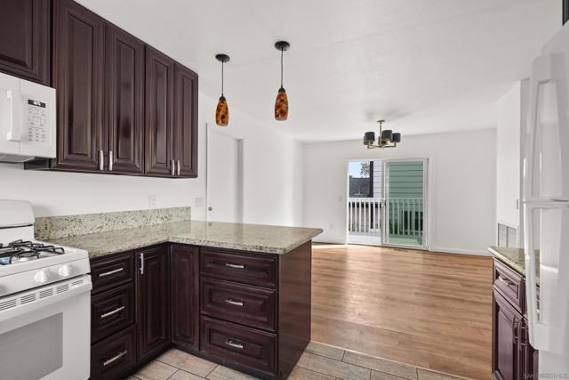 9811 Eucalyptus St, Spring Valley CA: https://media.crmls.org/mediaz/187e8caf-2fef-40d0-bd7b-ac58c38dab71.jpg