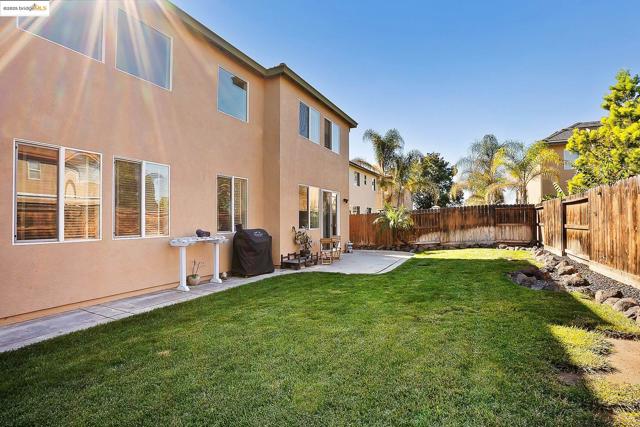 115 Tennyson Ct, Discovery Bay CA: https://media.crmls.org/mediaz/187ed366-a862-4ab6-bef0-41a75060624b.jpg