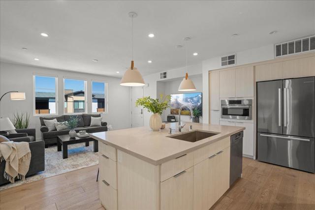 16293 Gellatt Court, Los Gatos CA: https://media.crmls.org/mediaz/187edff7-4804-4e5d-a27c-b130128e95ea.jpg