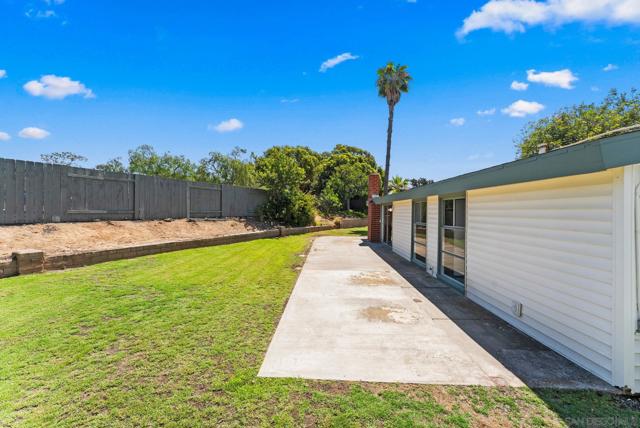 3631 Wagner Pl, San Diego CA: https://media.crmls.org/mediaz/187ee223-93e0-476b-a753-2a9b0fc29e16.jpg